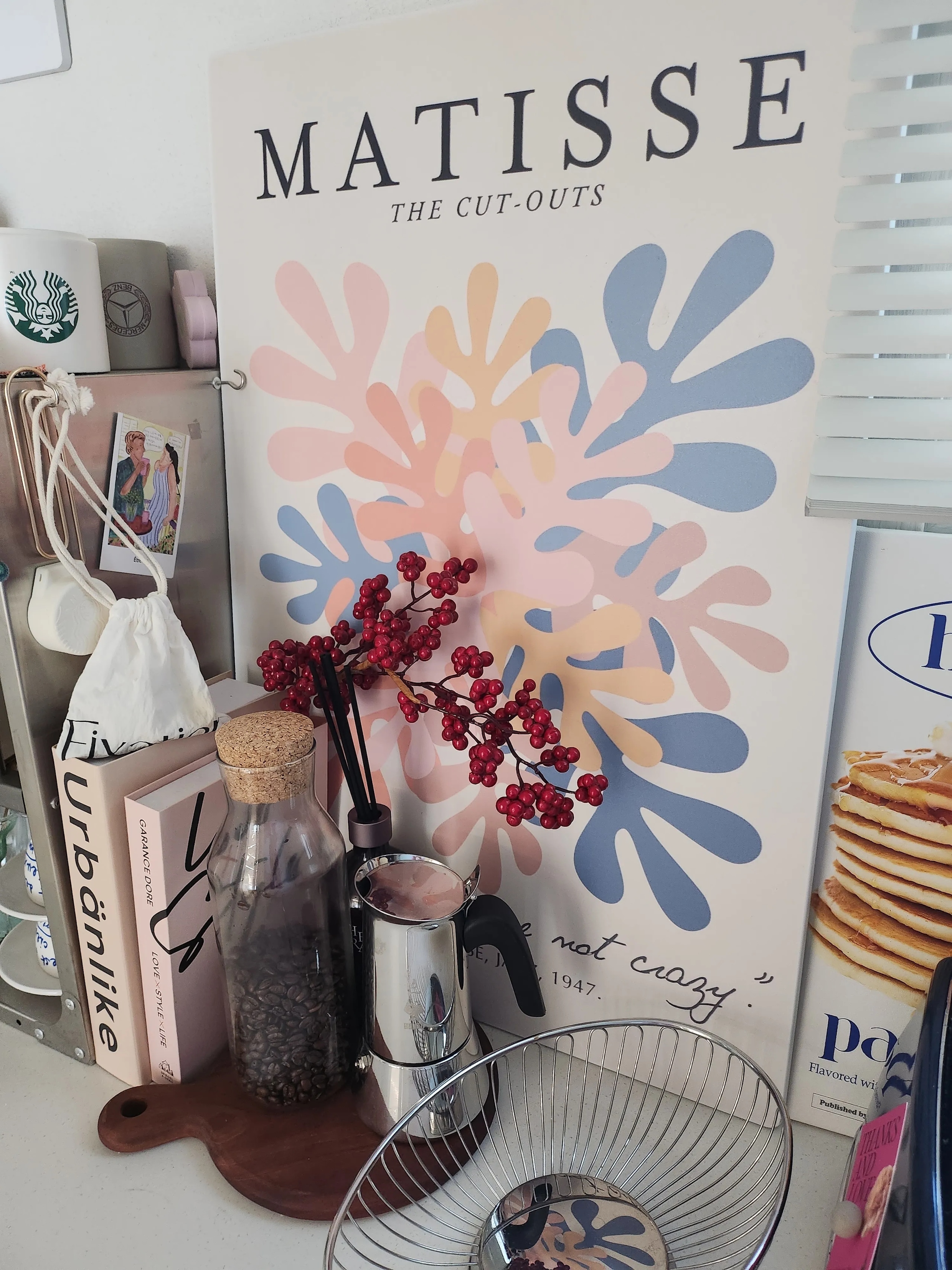 Foldable Henri Matisse Frame Table user photo