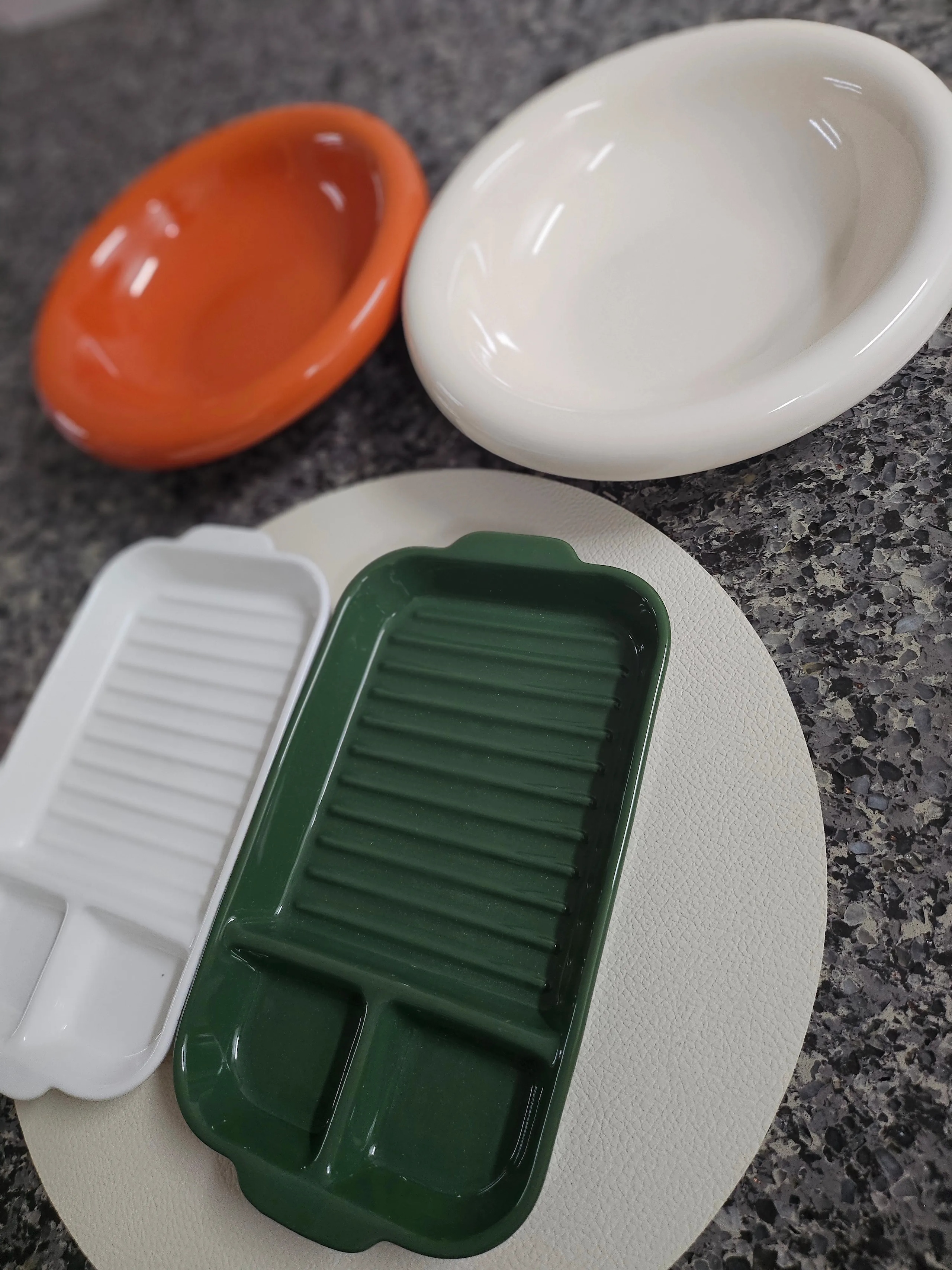 Odette Ceramic Divided Side Plate Set (2-Piece) user photo