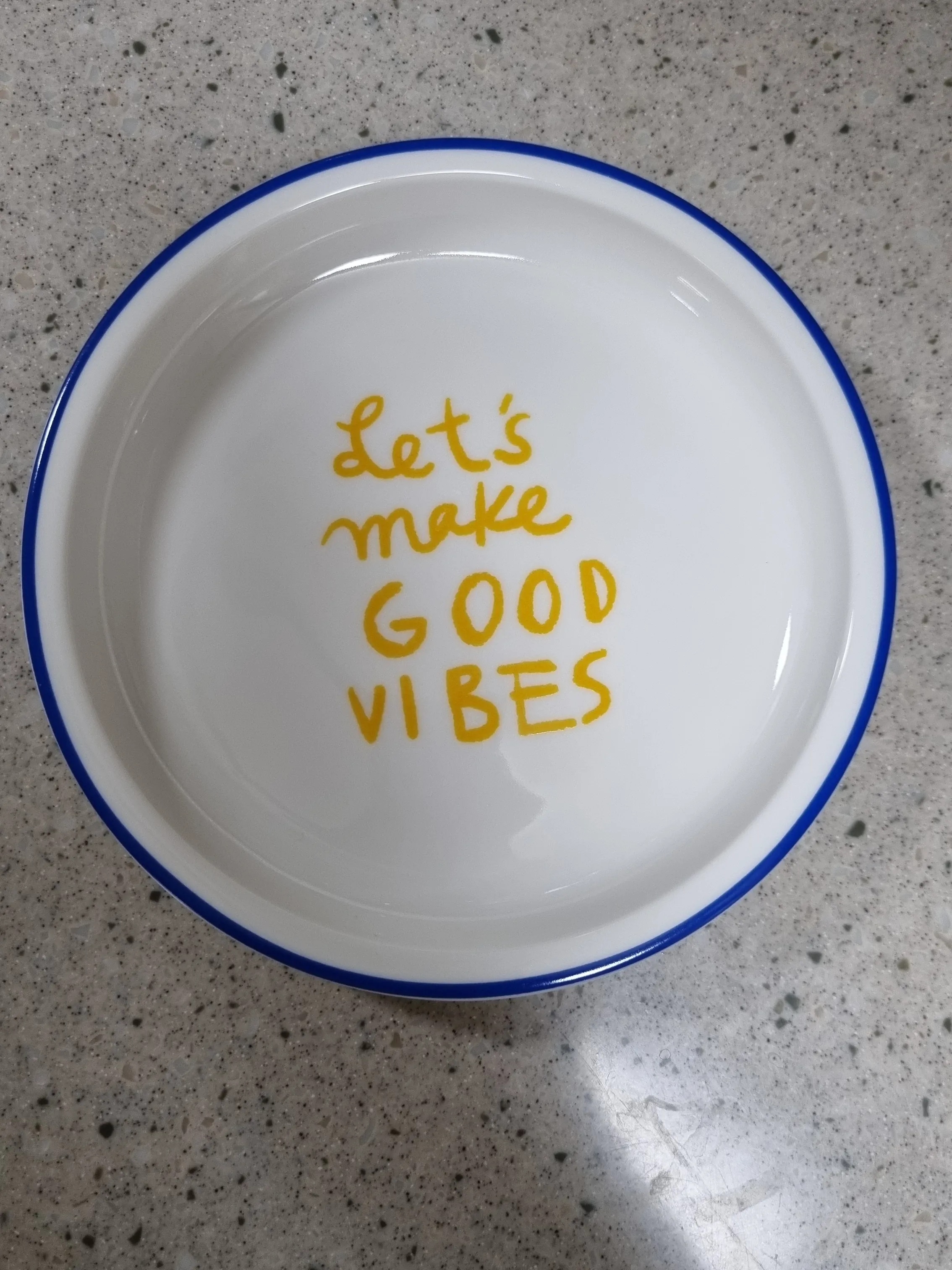 ON Smile Plate Set for 4 (4-Piece) user photo