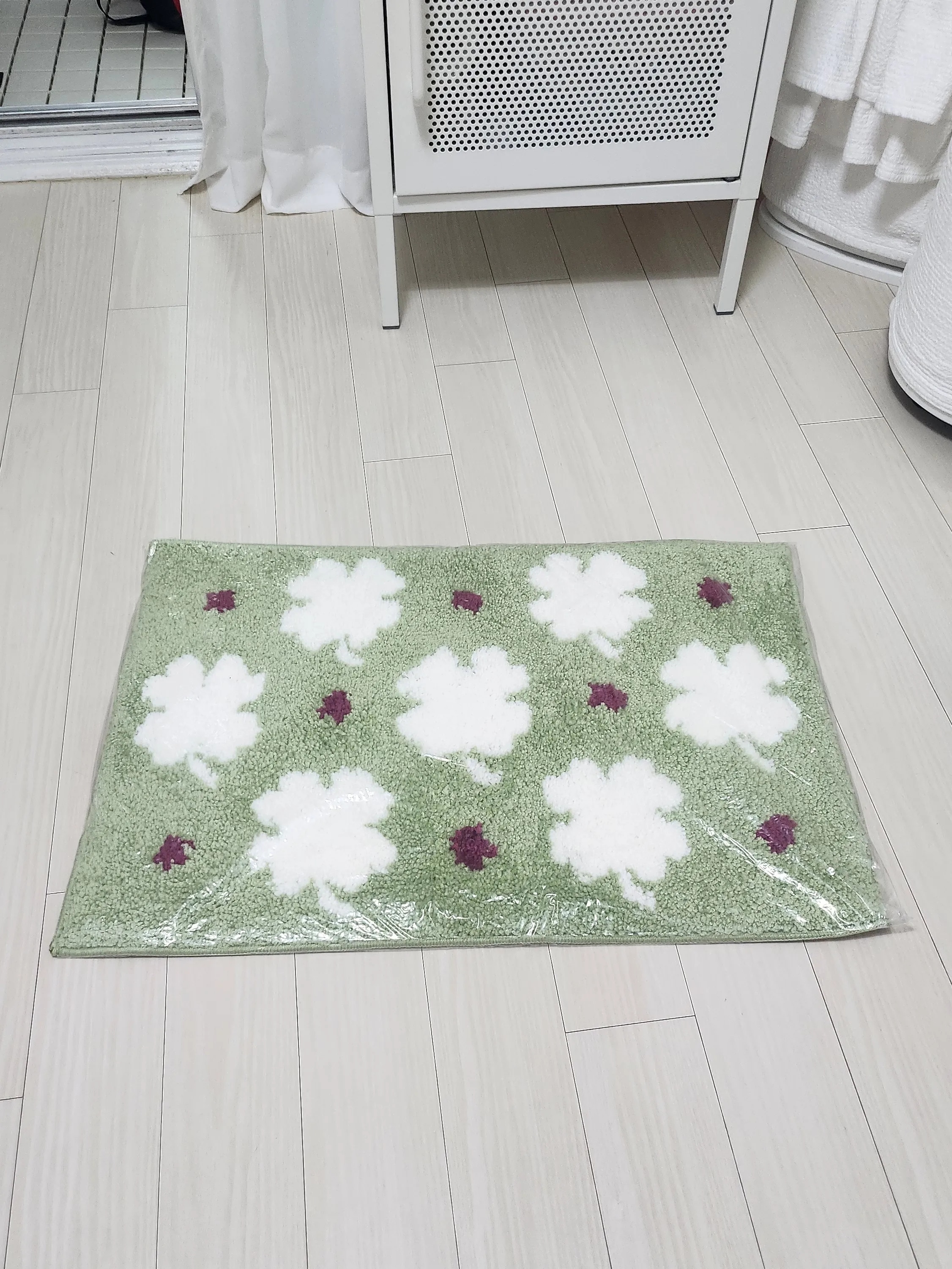 Clover Olive Accent Rug user photo
