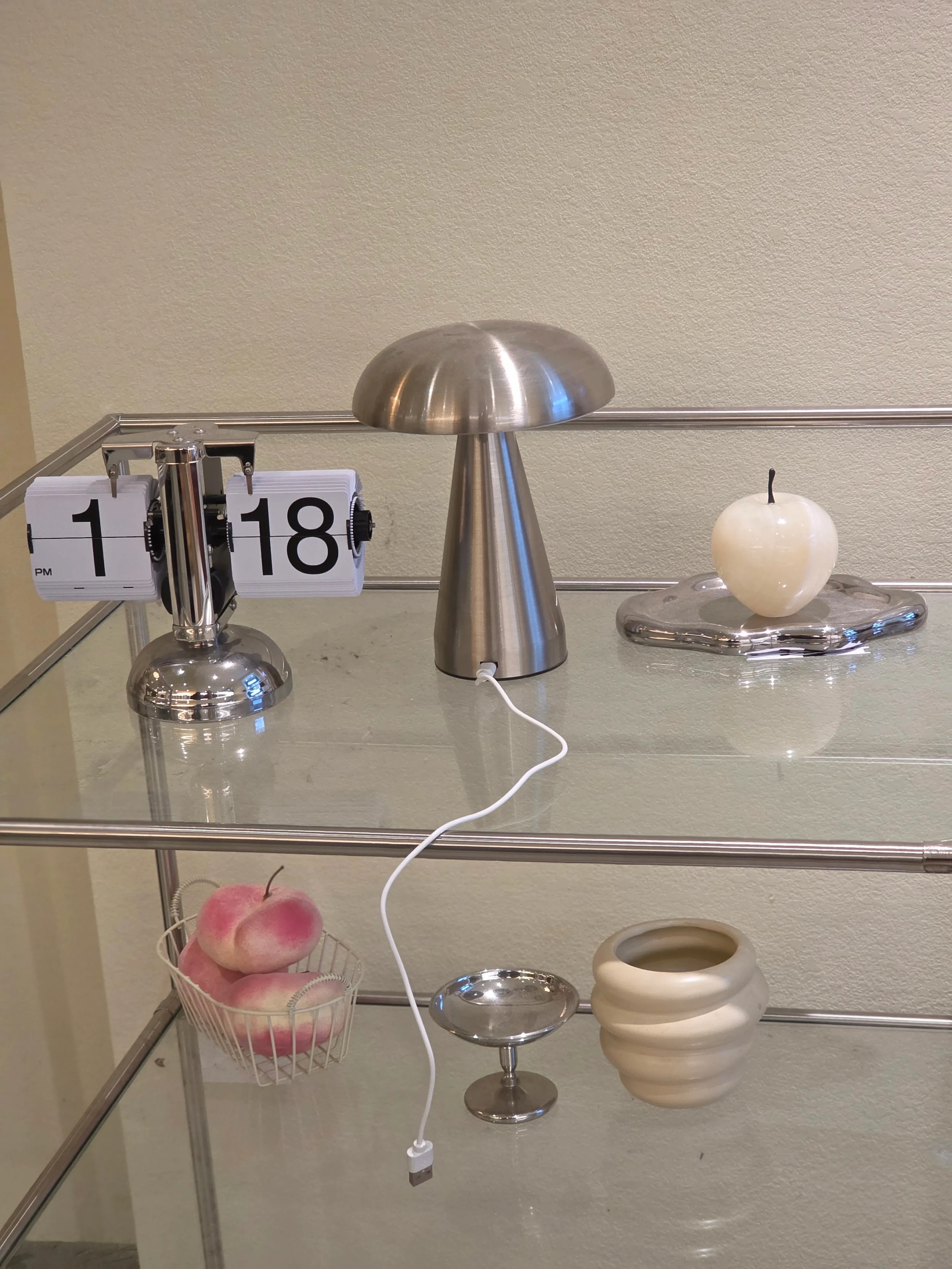 Mid-Century Modular Glass Shelf user photo