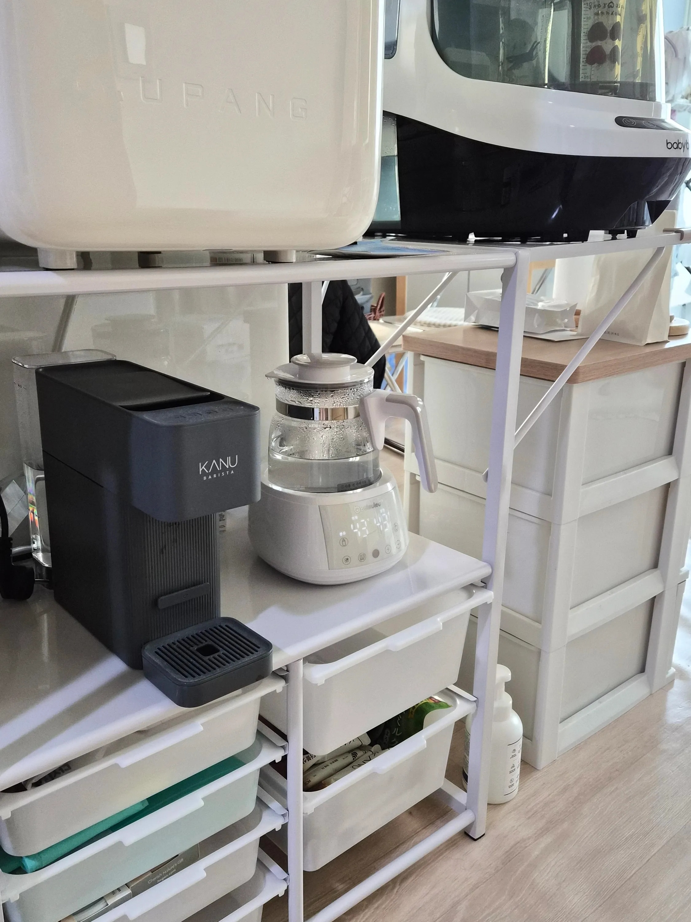Expandable Rolling Microwave Storage Rack user photo