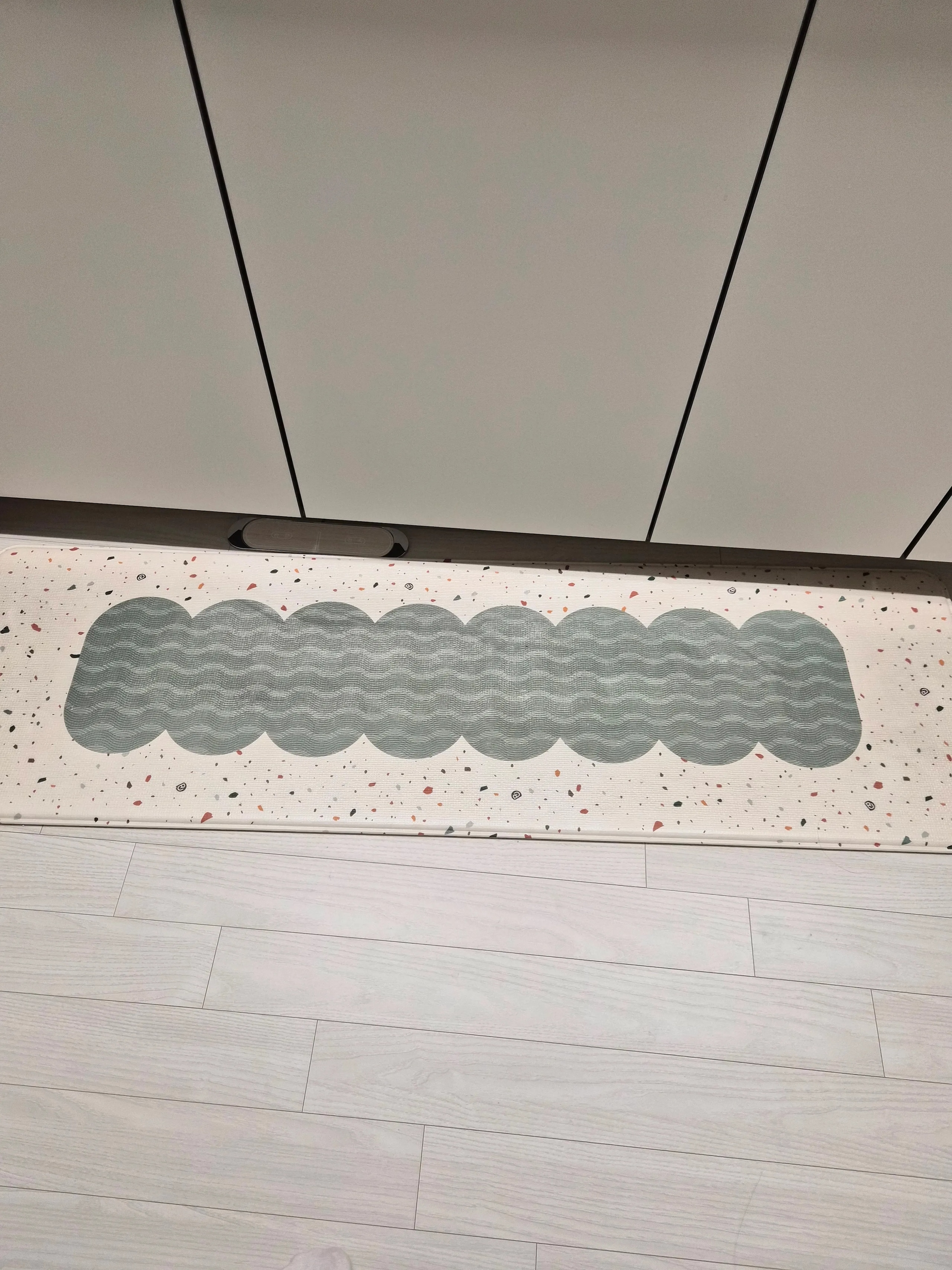 Wave Terrazzo Kitchen Cushion Mat user photo