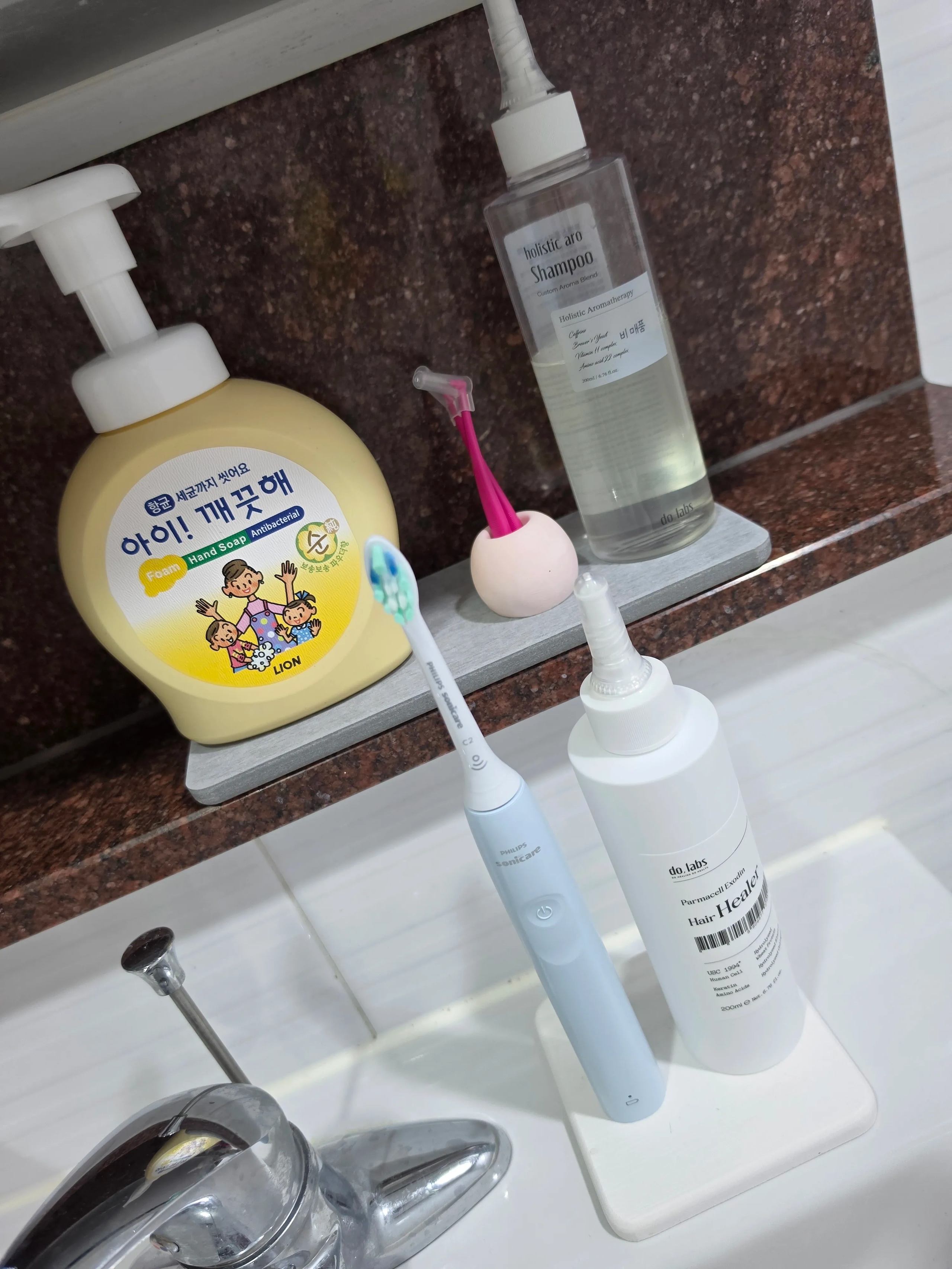 Diatomite Toothbrush Holder user photo