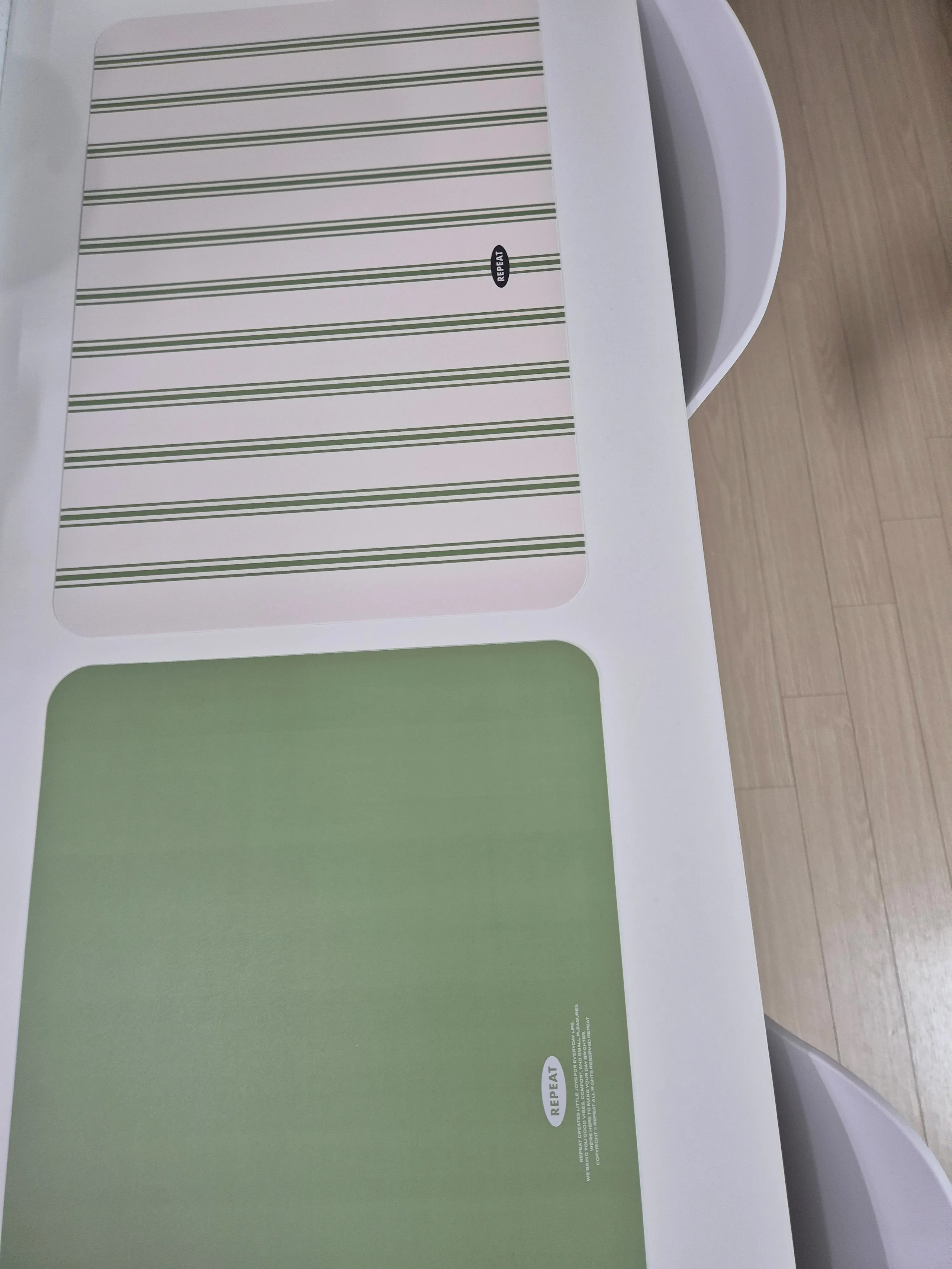 Days Reversible Table Mat Set (2-Piece) user photo
