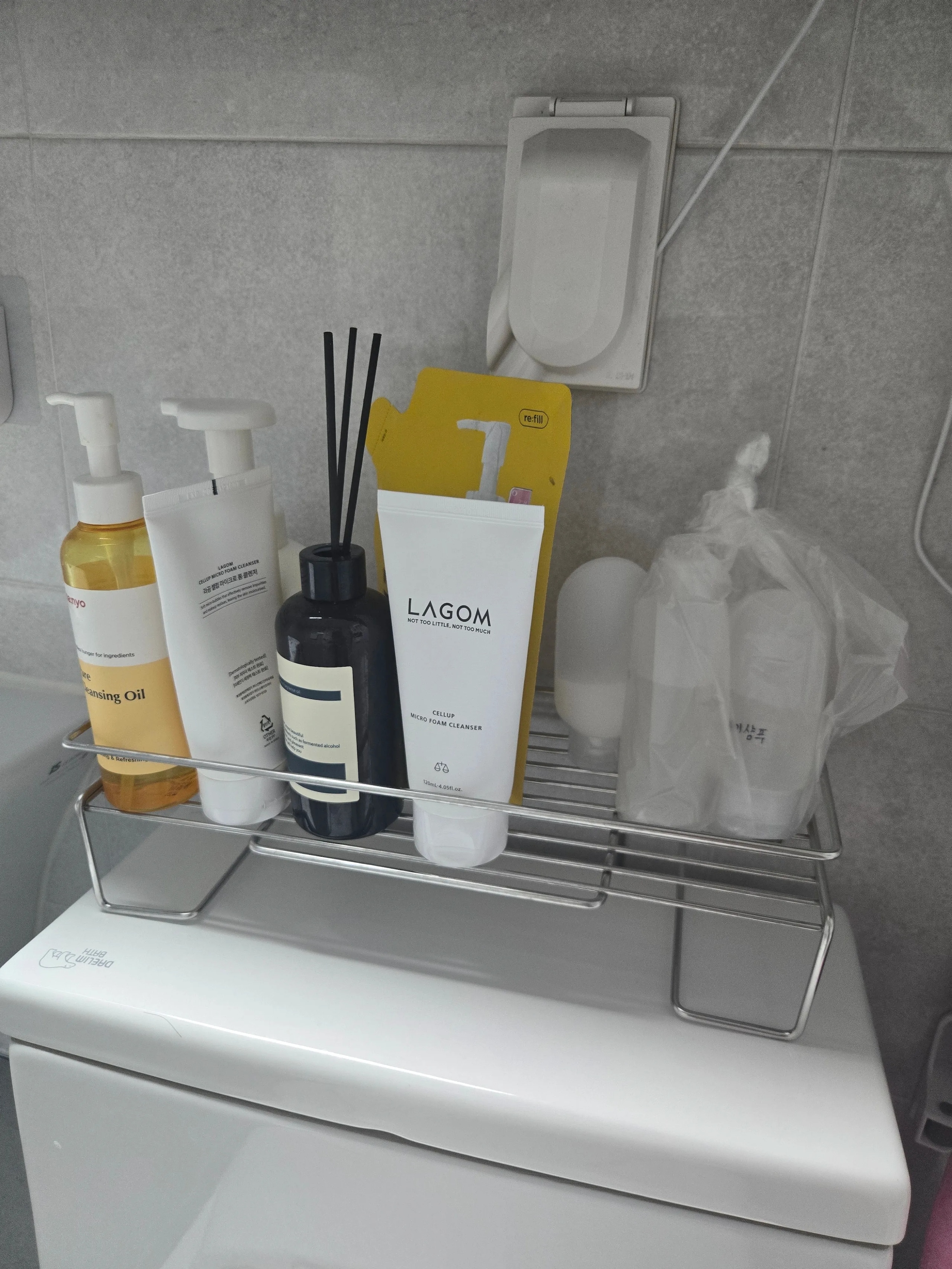 Over-Toilet Stainless Storage Shelf user photo