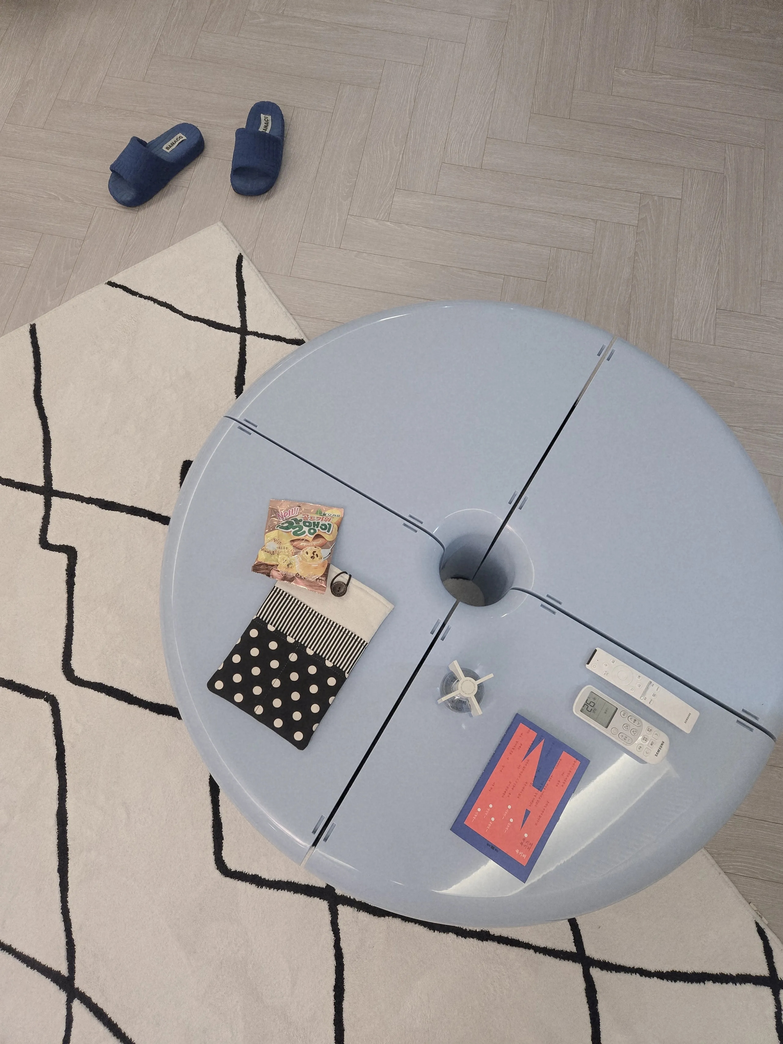 Quarter Modular Round Coffee Table user photo