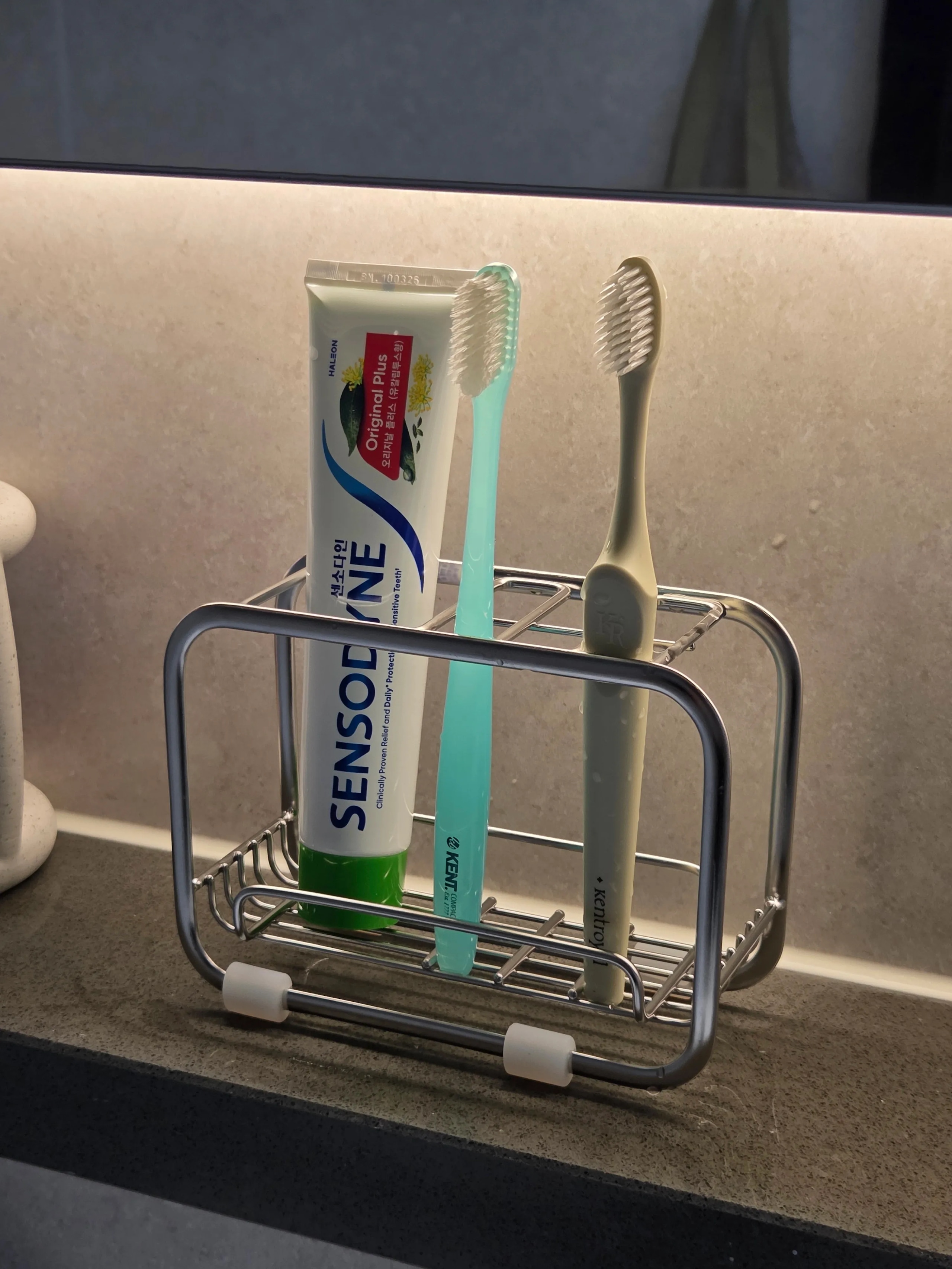 304 Stainless Steel Toothbrush Holder user photo