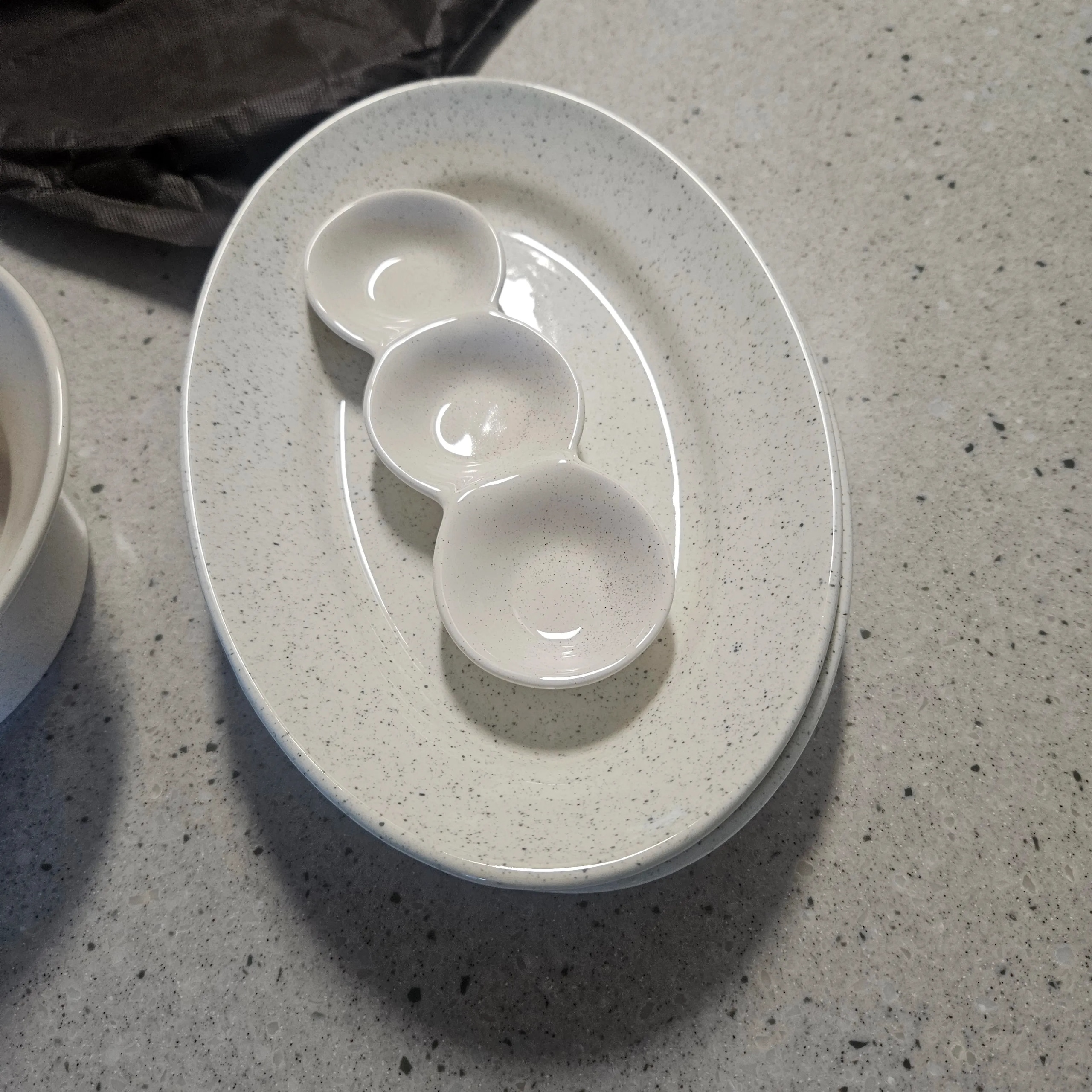 Pebbler 3-Section Divided Sauce Dish user photo