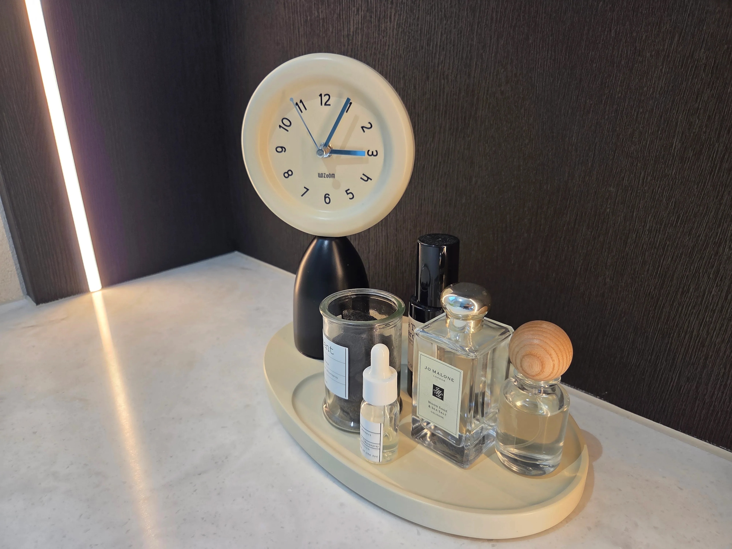 On My Mood Object Tray Table Clock user photo