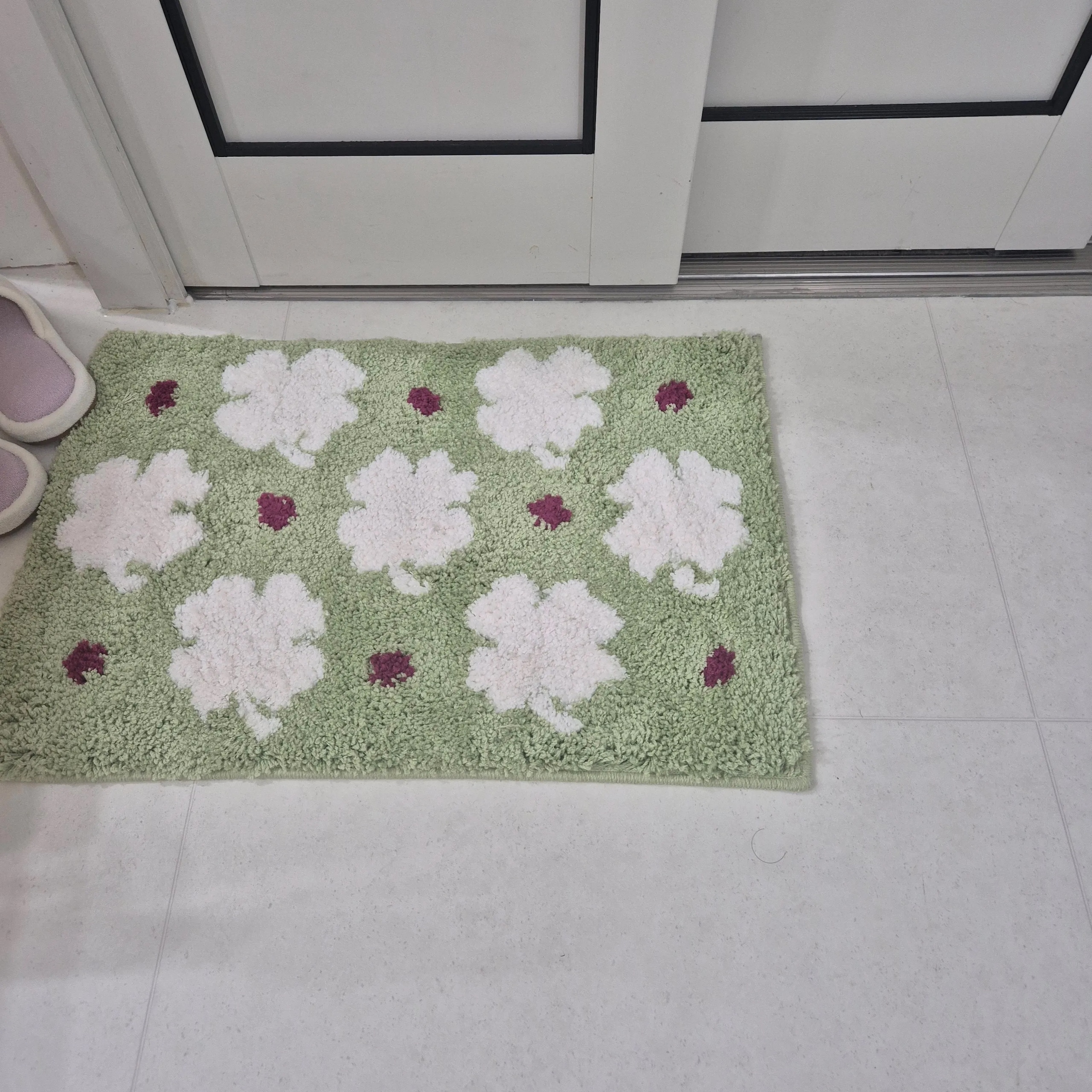Clover Olive Accent Rug user photo