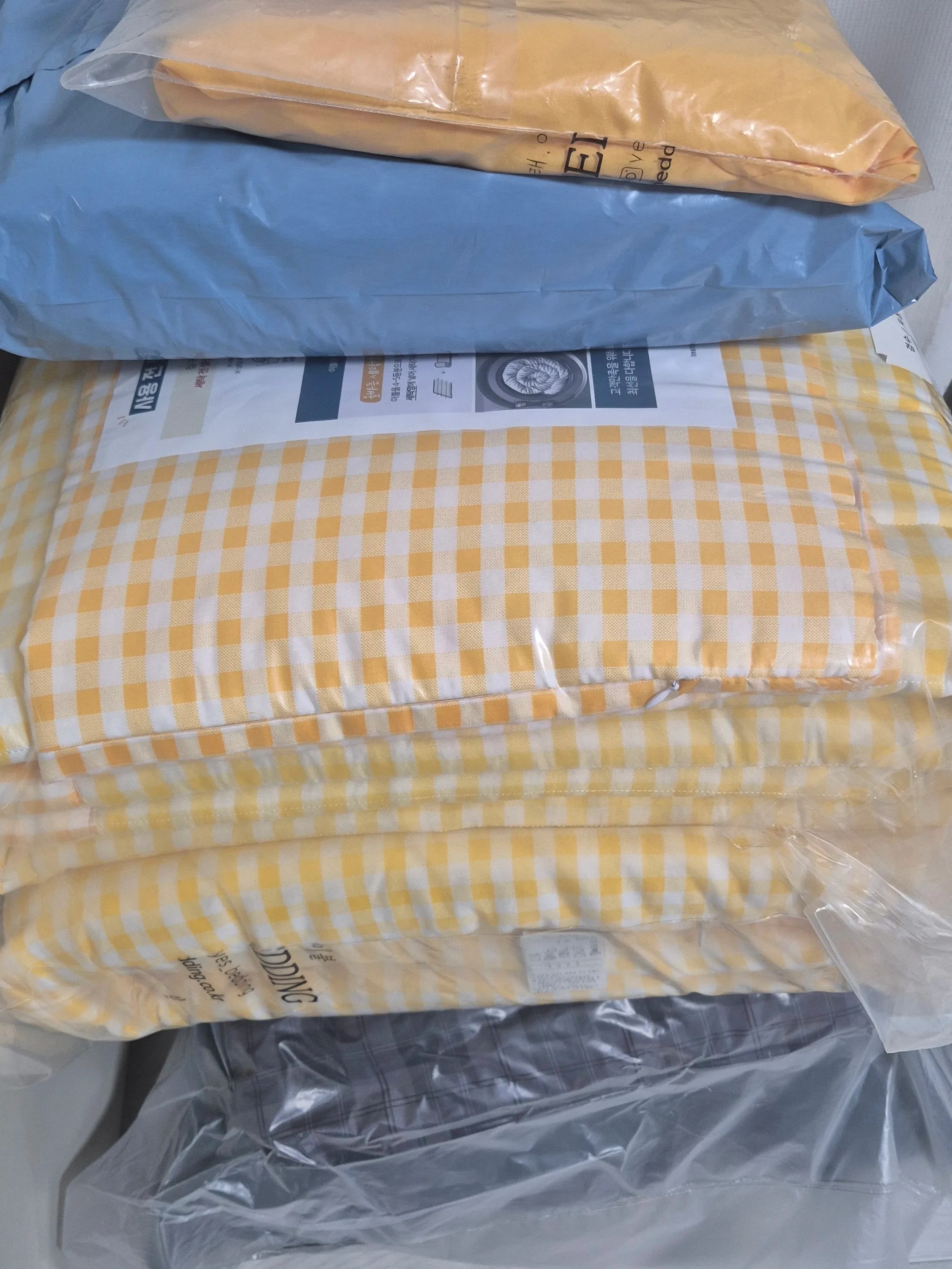 Cloud Check Comforter Set user photo