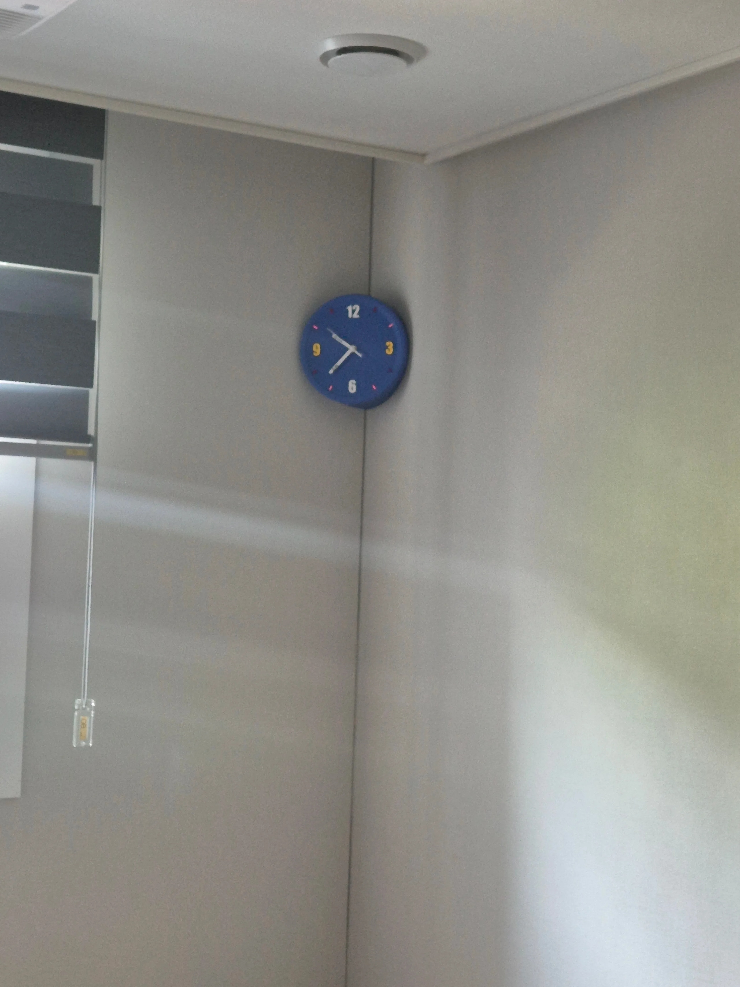 DIY Corner Wall Clock user photo