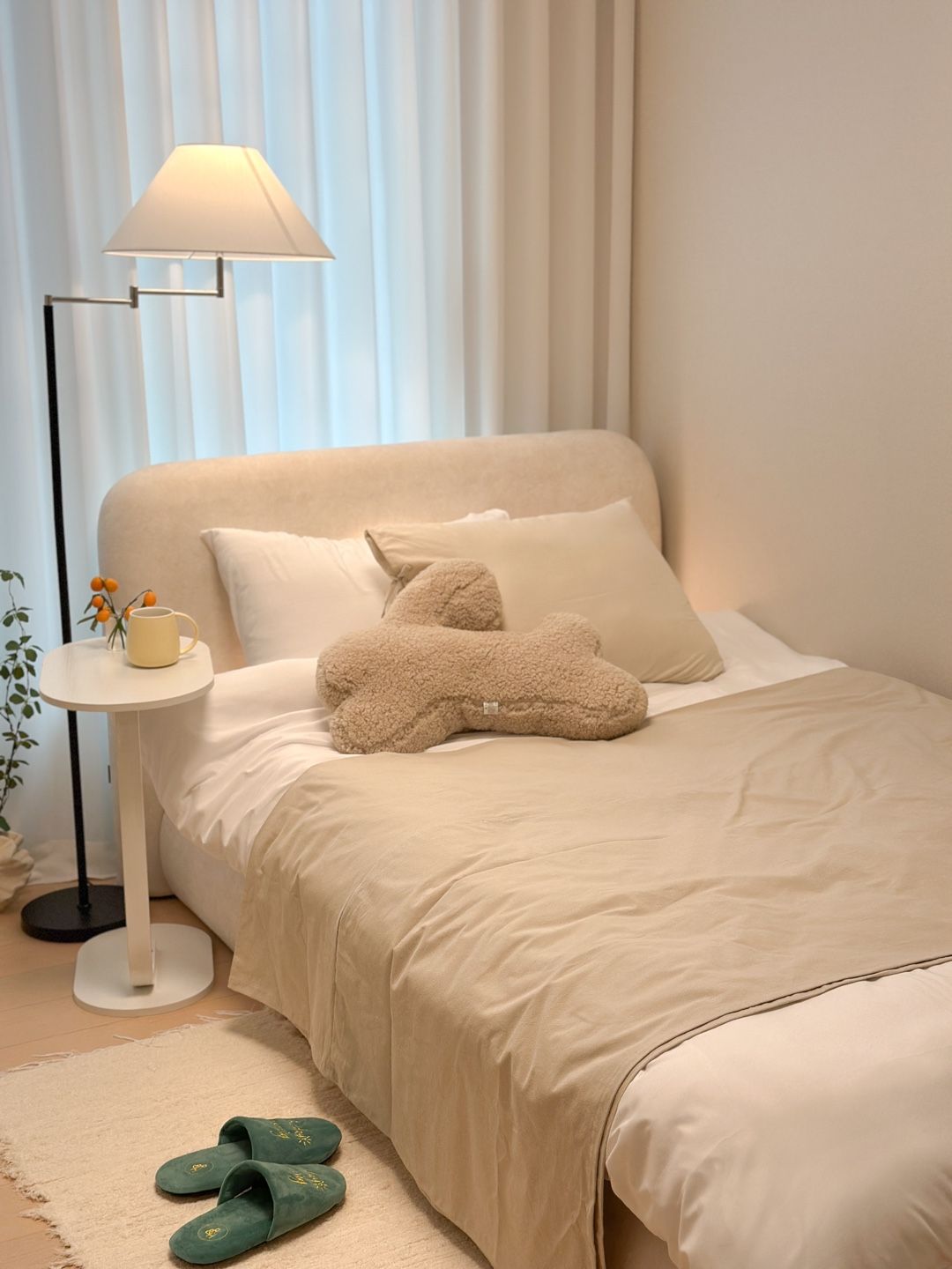 Soft Velvet Home Slippers - Set of 2 user photo