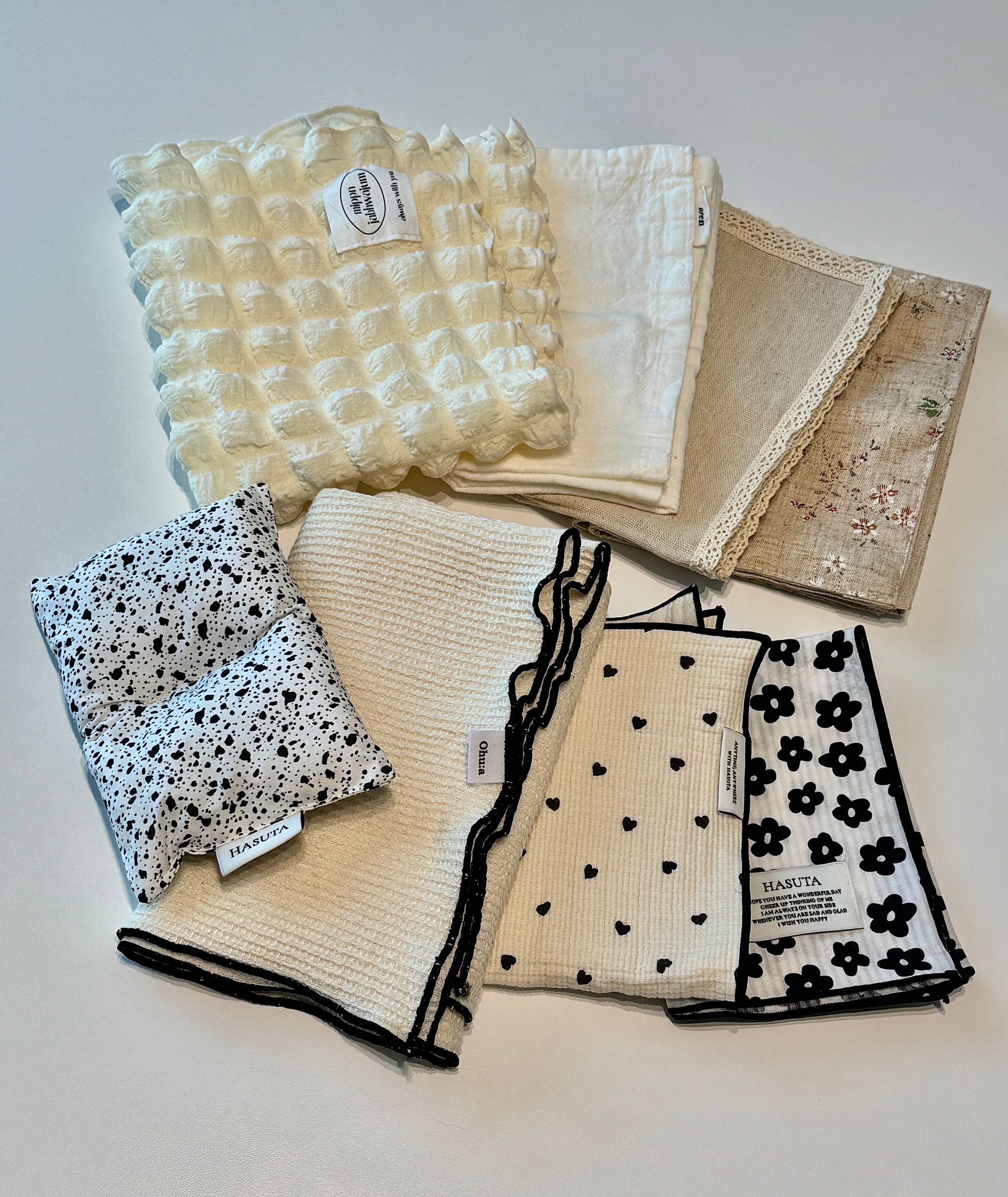 Black Line Kitchen Cloth user photo