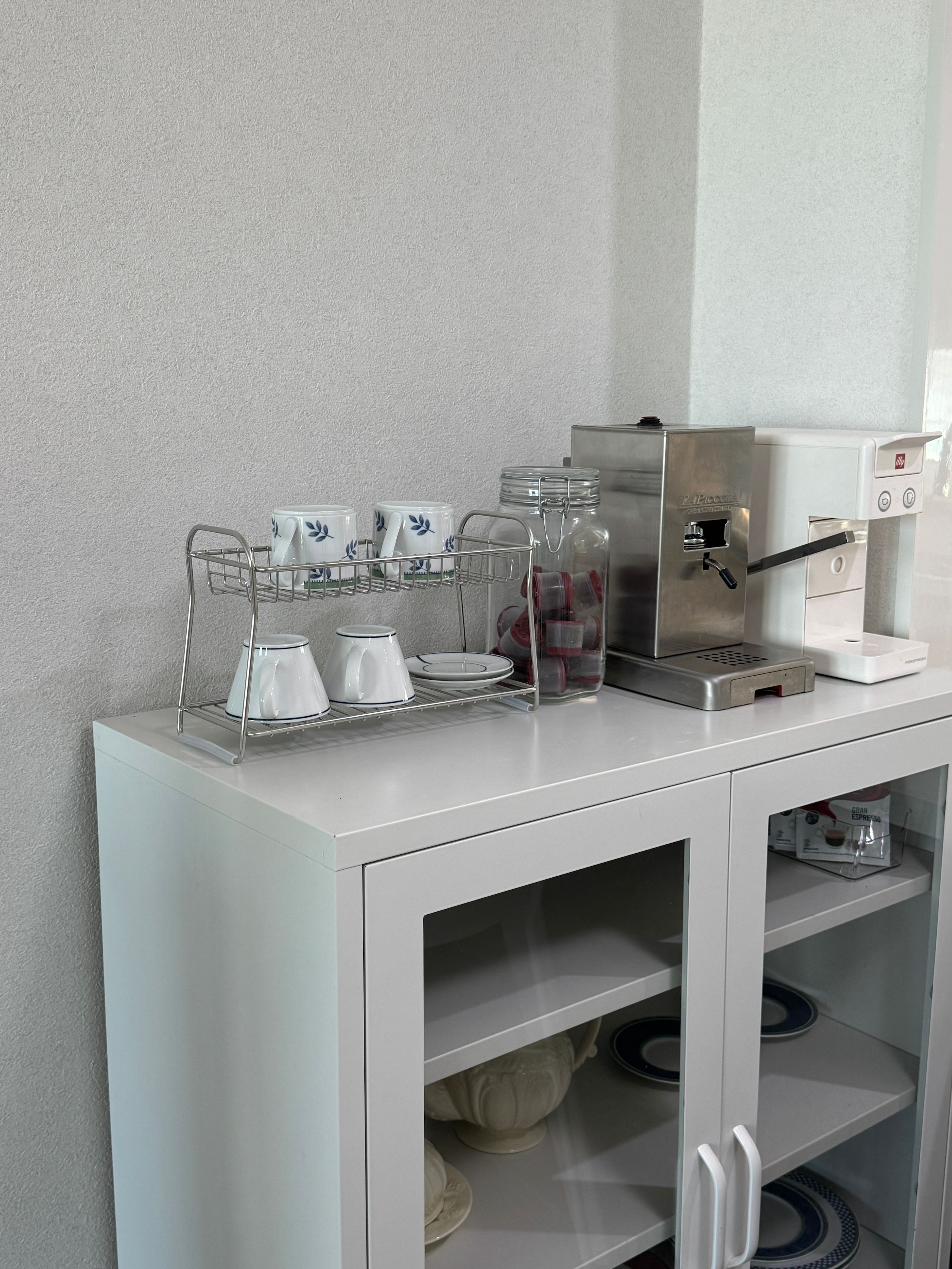 Blue Line V Coffee Cup user photo