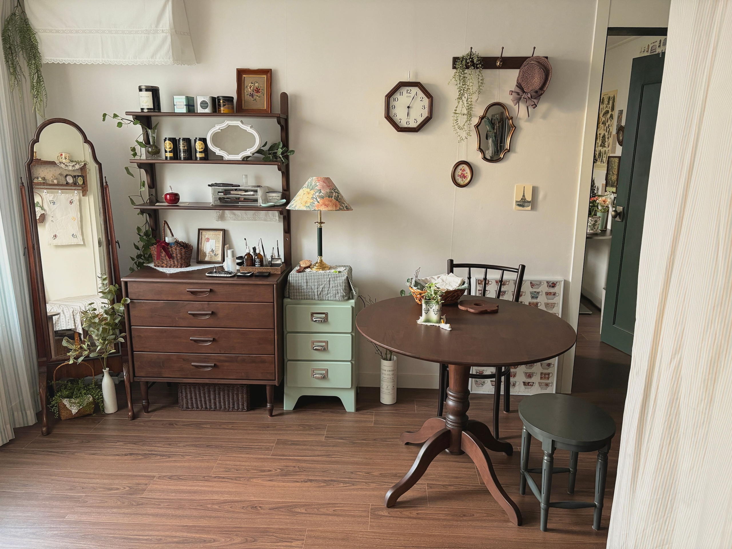 Mid-Century Vintage Steel Drawer Chest user photo