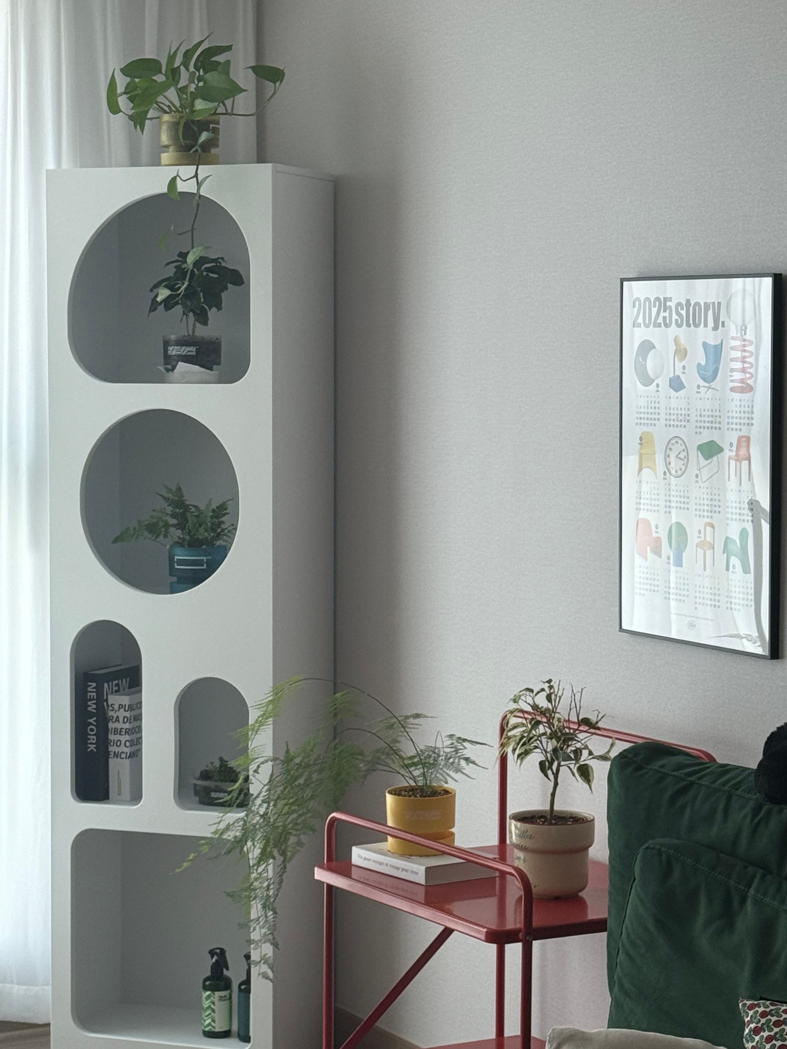 IKEA JÄRLÅSA イェルローサ ソファサイドテーブル キャスター付き［2色