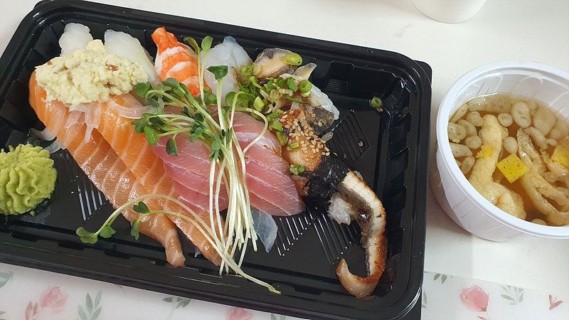 Semi-Circle Divided Sushi Plate Set (2-Piece) user photo