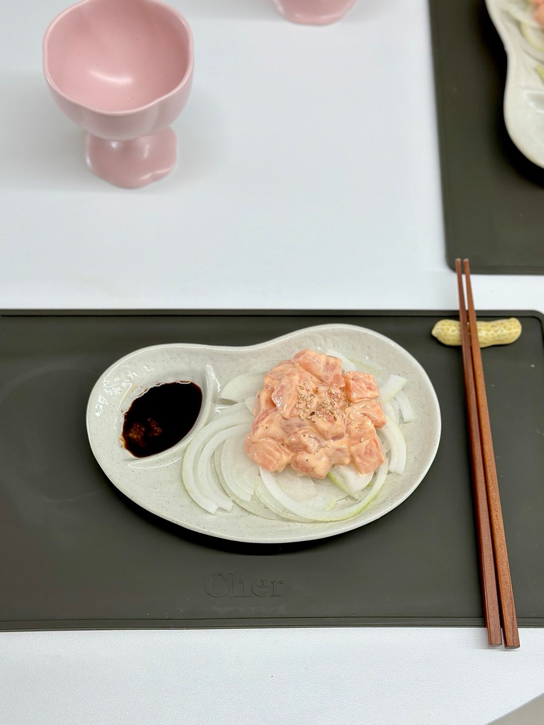 Peanut Shaped Divided Sushi Plate user photo