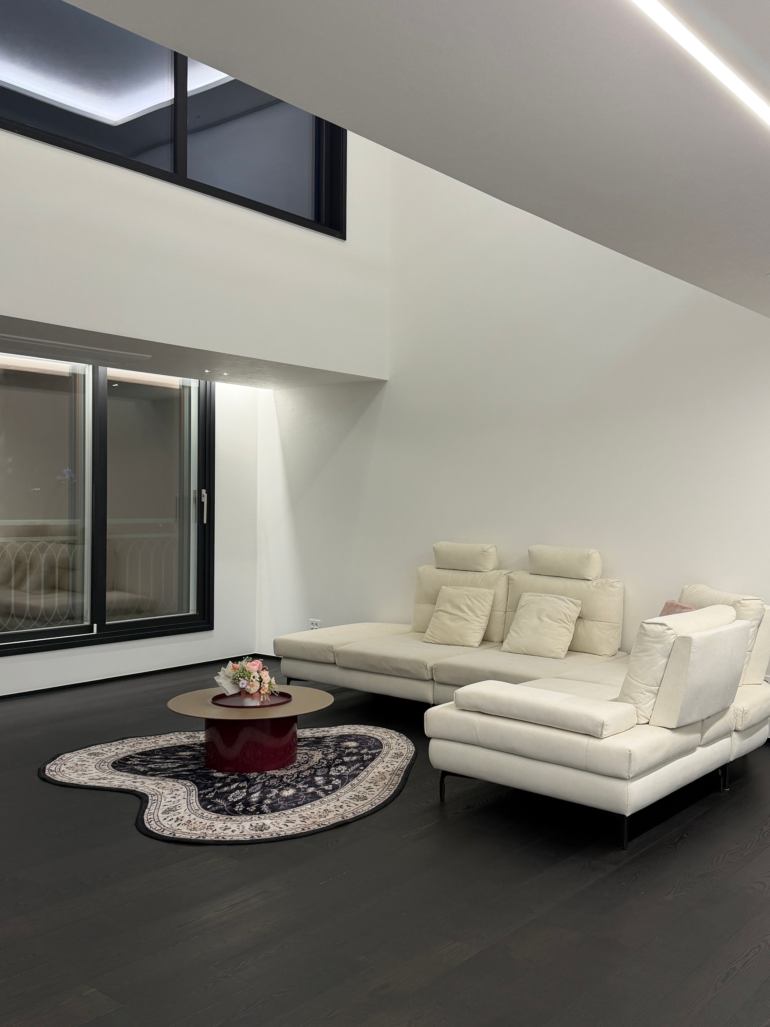 Quarter Modular Round Coffee Table user photo