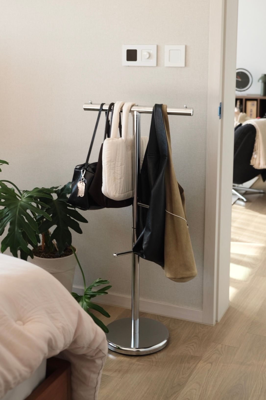 T-Bar Valet Stand user photo