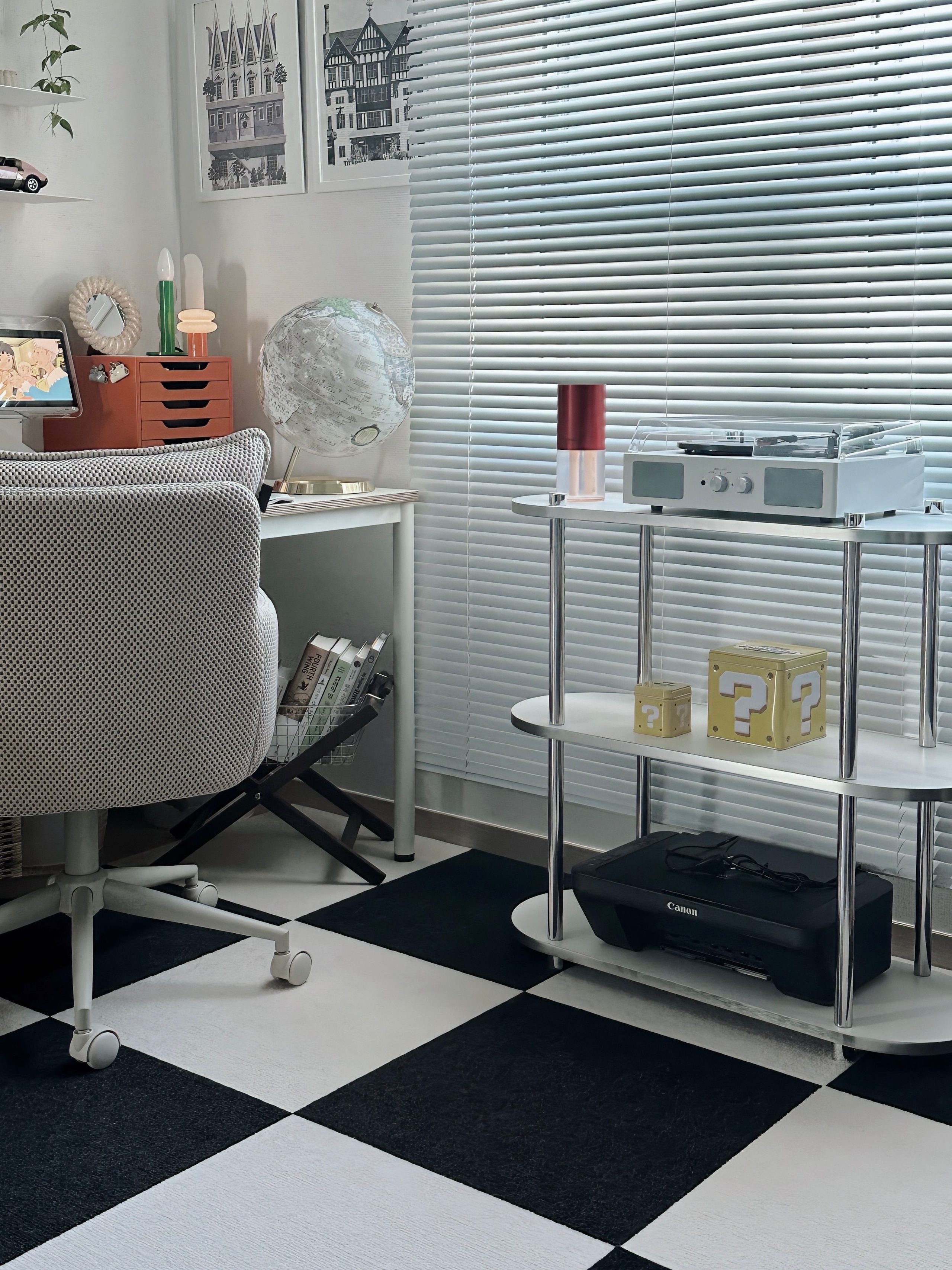 Urban Chrome Reversible Shelf user photo