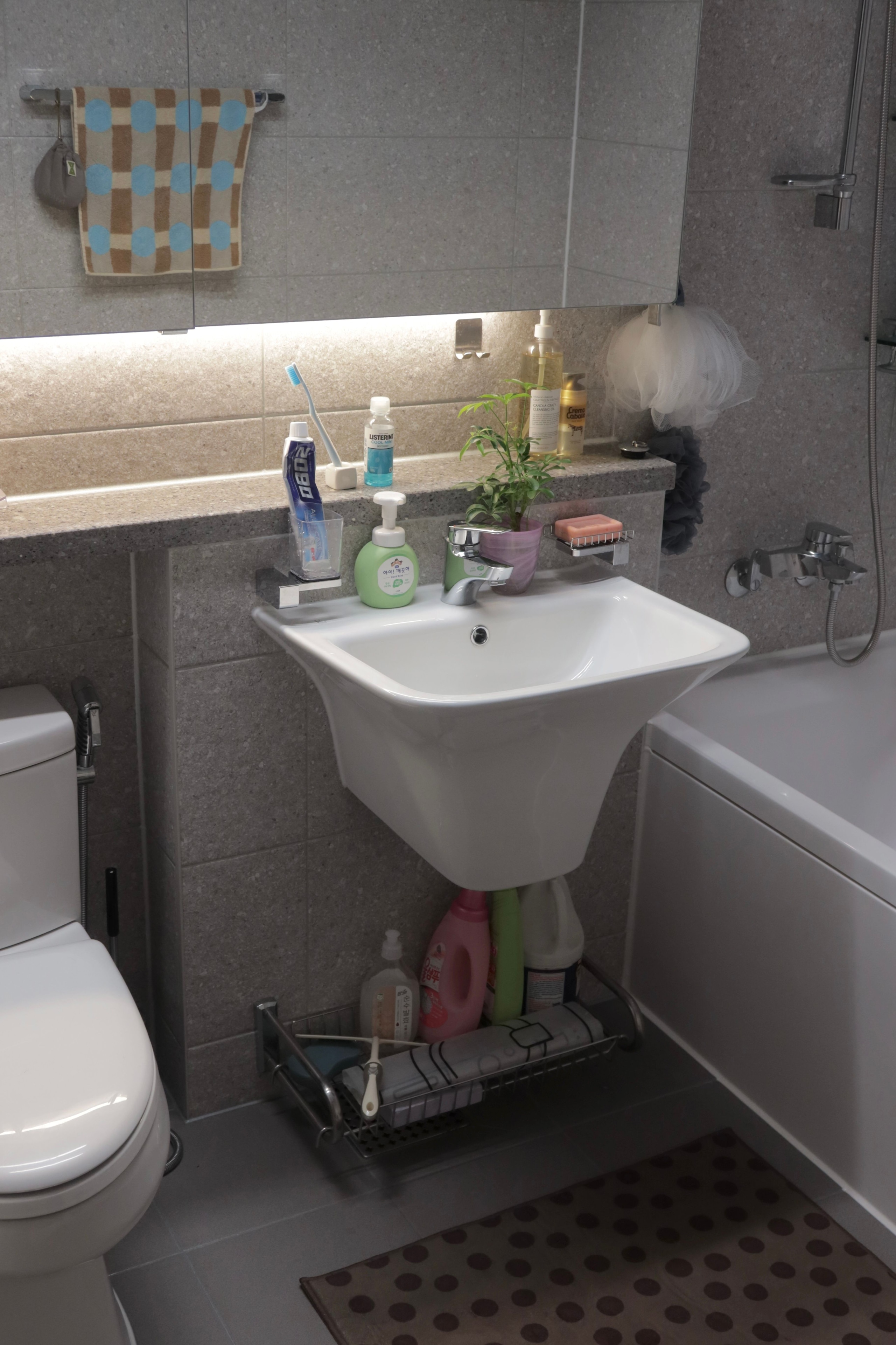 Dot Check Hand Towel user photo