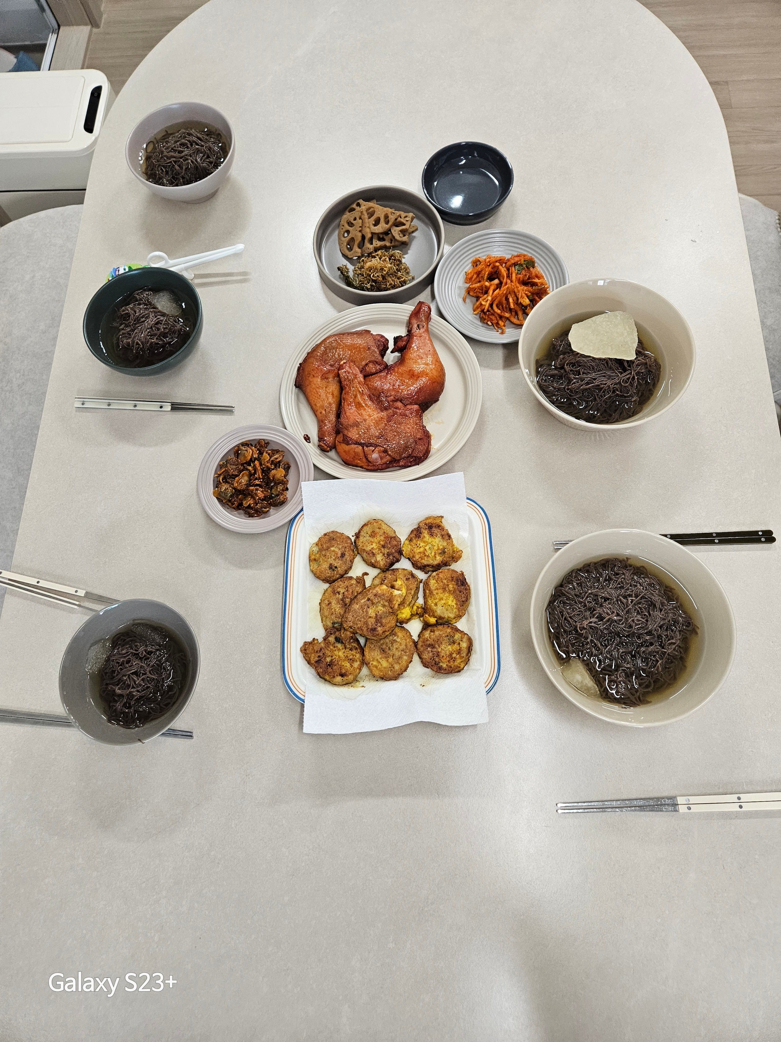 Lining Rice Bowl & Soup Bowl Set for 4 (8-Piece) user photo