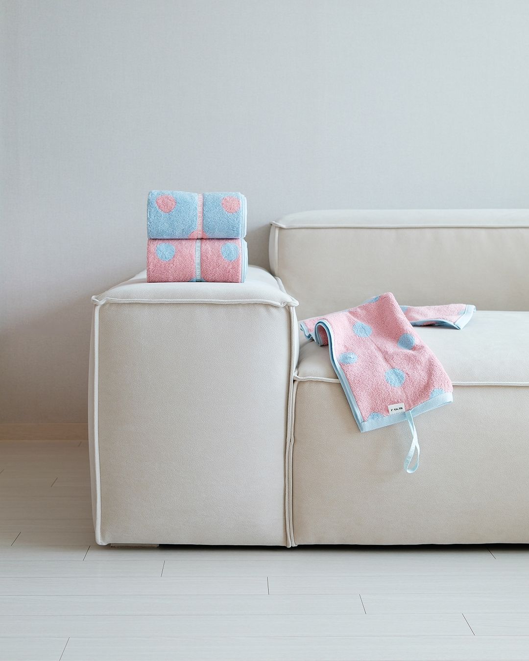 Dot Cotton Candy Modal Tencel Banded Towel Set (5-Piece) user photo