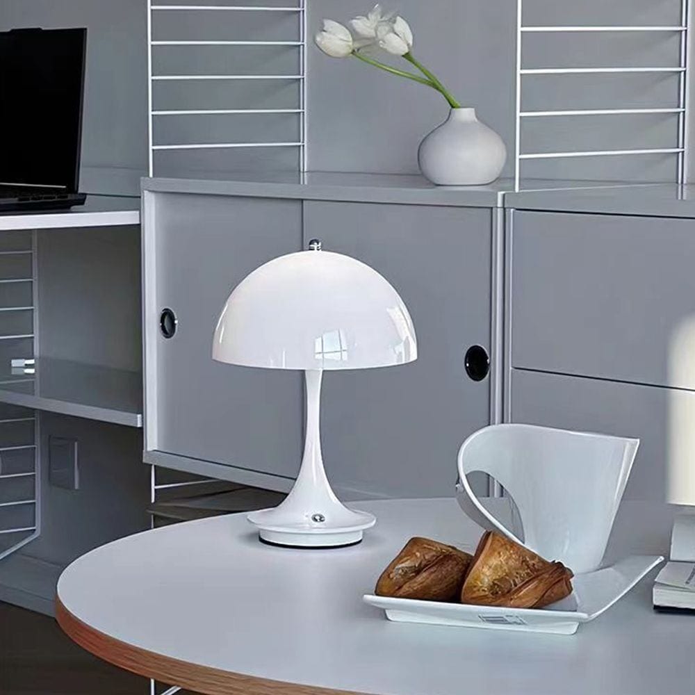 NORDEA Mini Mushroom テーブルライト ホワイト USB| Ohouse(オーハウス)