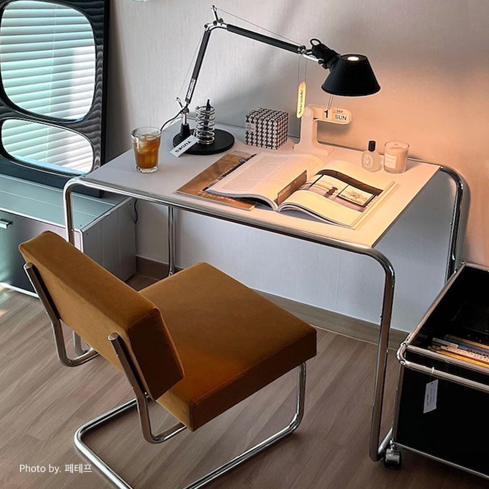 BESTLIVING Mid Century Modern デスク ［2色・2サイズ］ ブラック