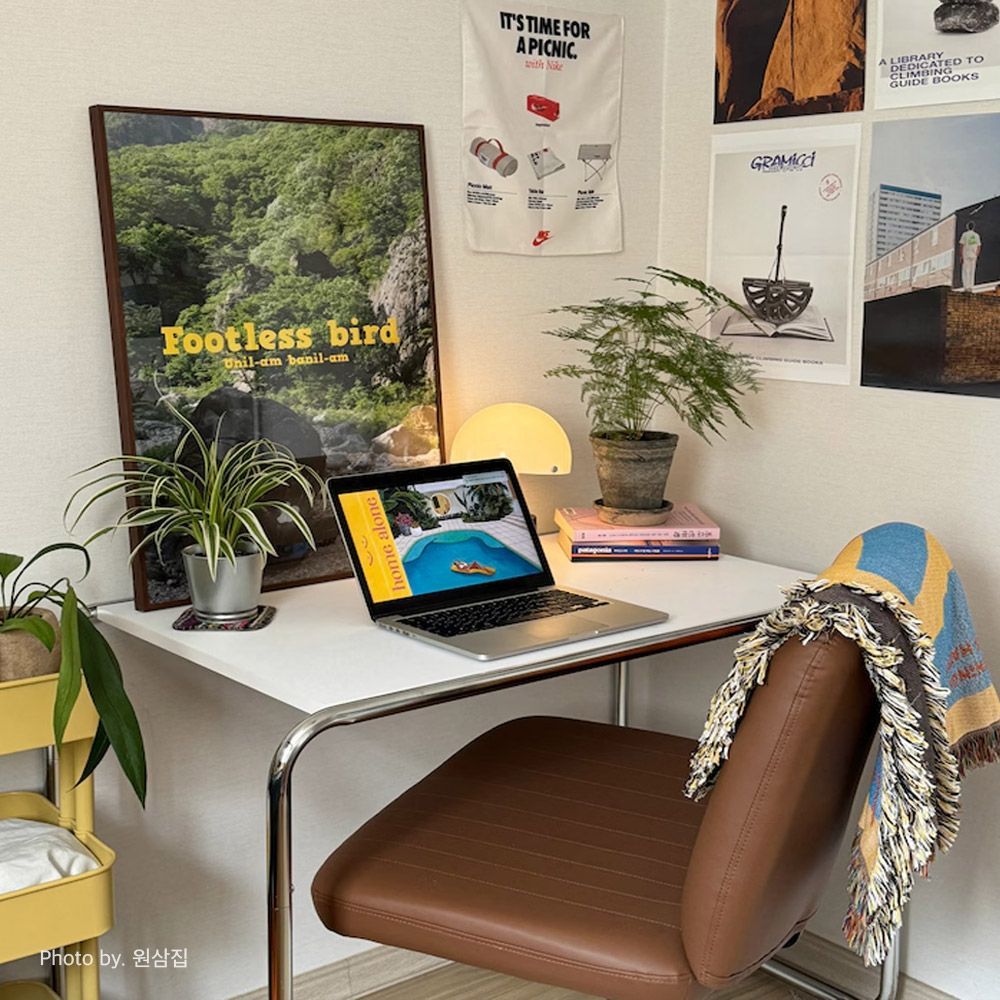 BESTLIVING Mid Century Modern デスク ［2色・2サイズ］ ホワイト