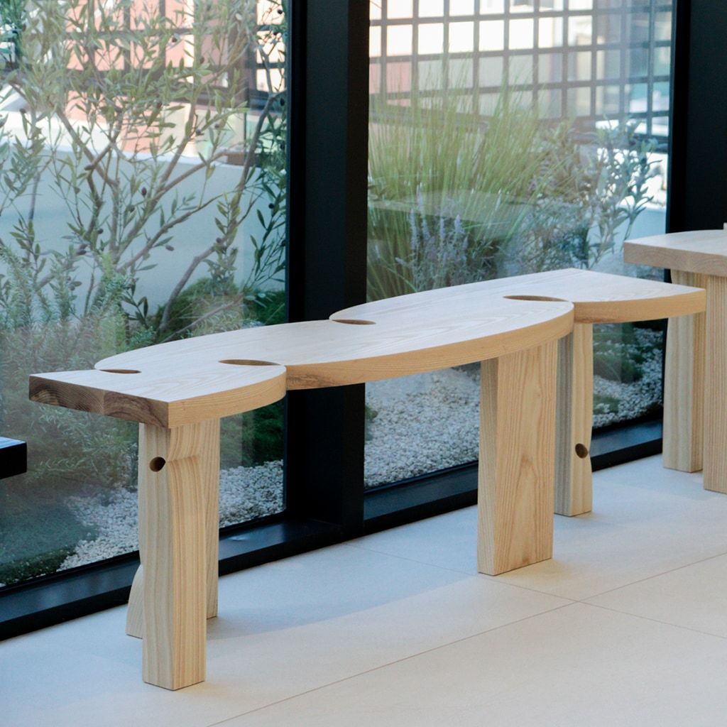 無印良品 リビングでもダイニングでもつかえるベンチ・1