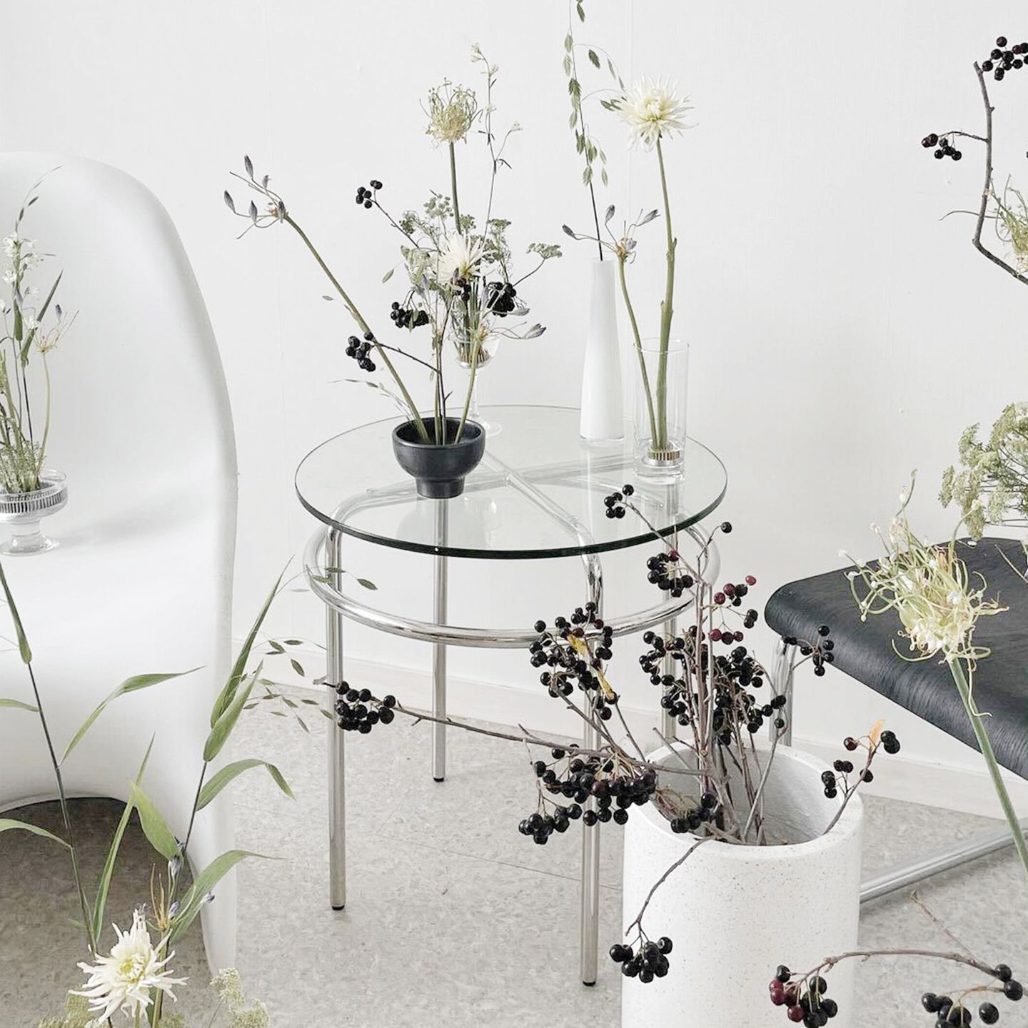 7UHR MONAT 強化ガラス サイドテーブル 透明 シルバー ガラス 幅 50cm