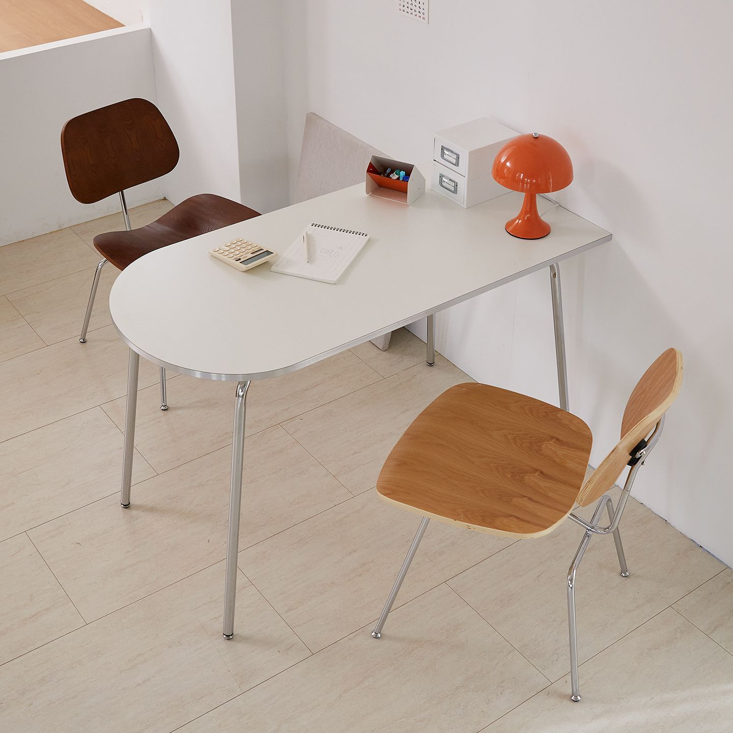 BESTLIVING Chrome 半楕円テーブル ホワイト 120cm ホワイト シルバー 