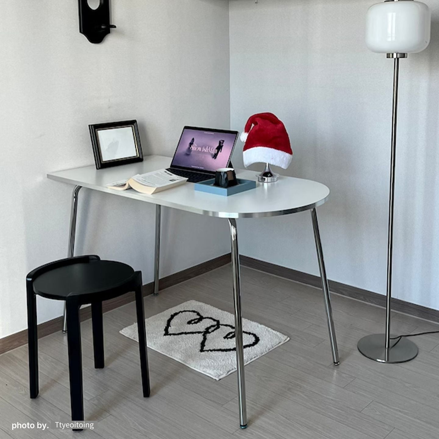 BESTLIVING Chrome 半楕円テーブル ホワイト 120cm ホワイト シルバー