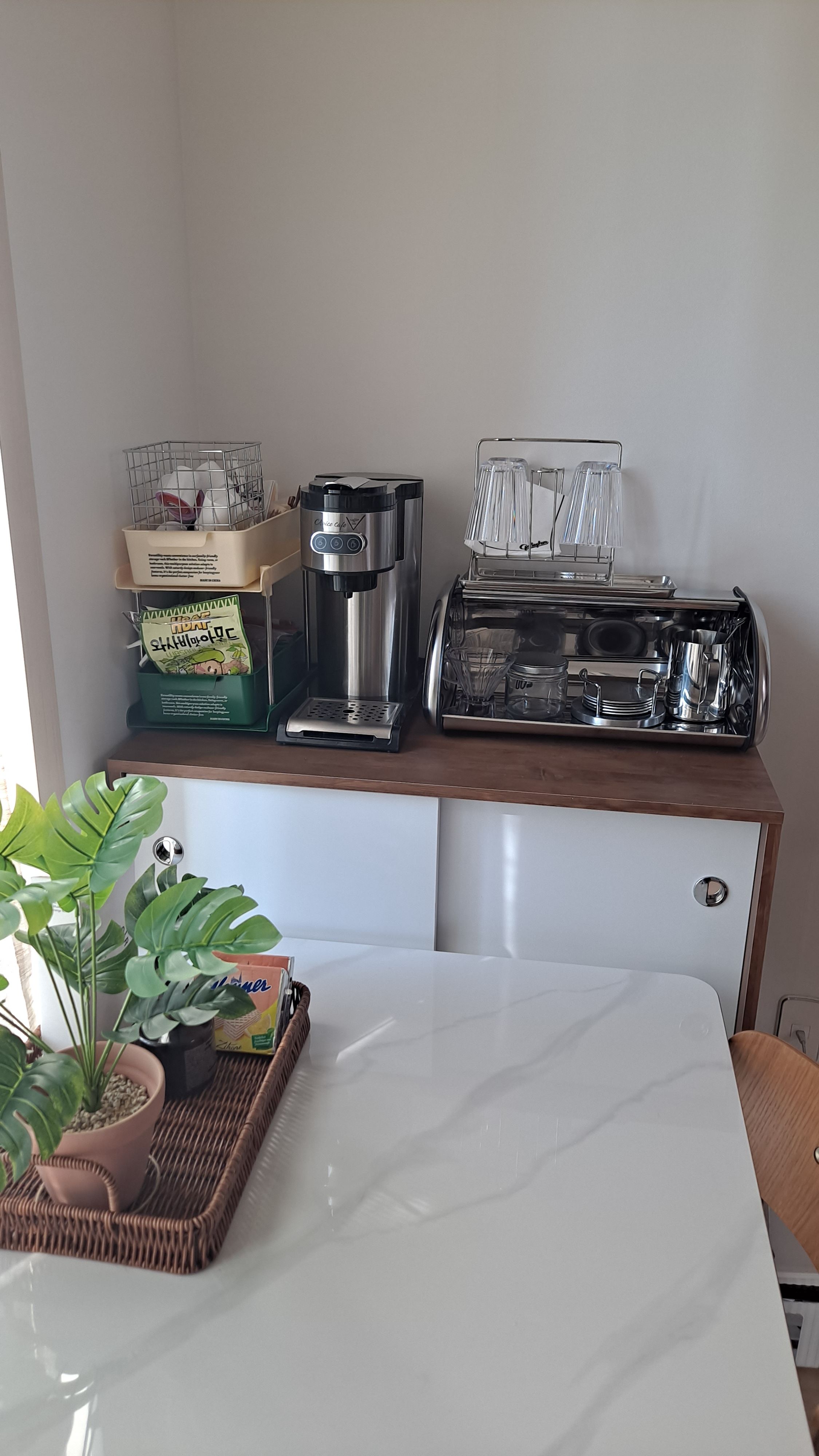 Roll-Up Stainless Steel Bread Box user photo