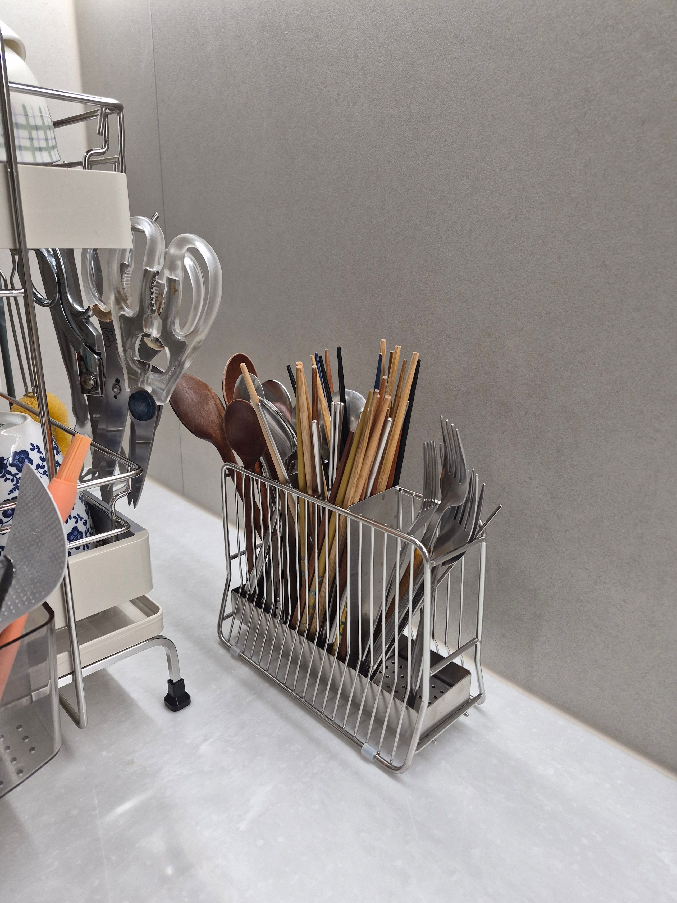 Utensil Holder with Drain Tray user photo
