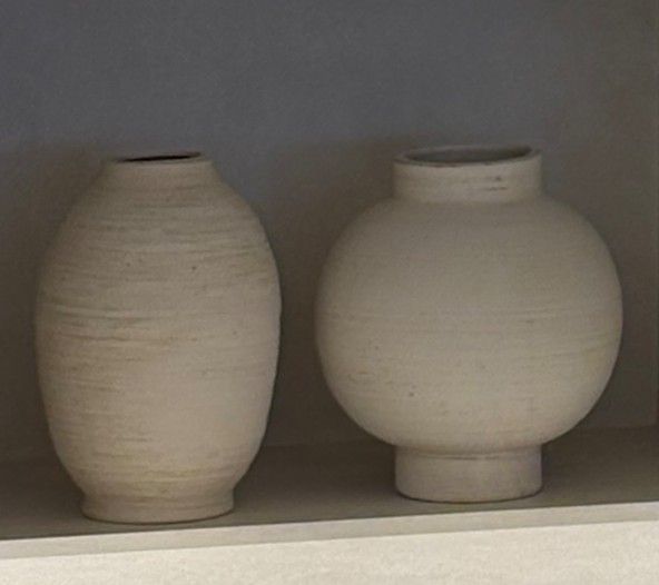 Large Round Terracotta Ceramic Vase Object user photo